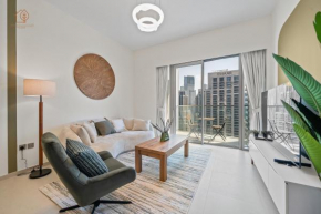 Cozy Home with Panoramic City Views near Burj Khalifa 198GR-2